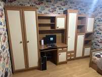 Продавам секция с гардероб