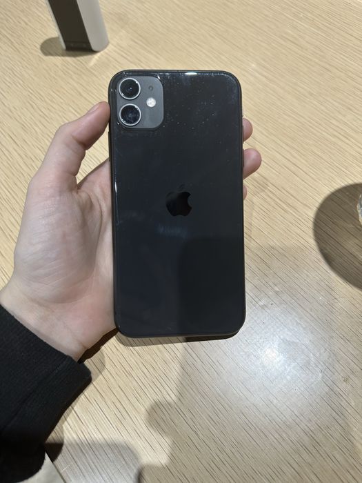 Продам айфон  11