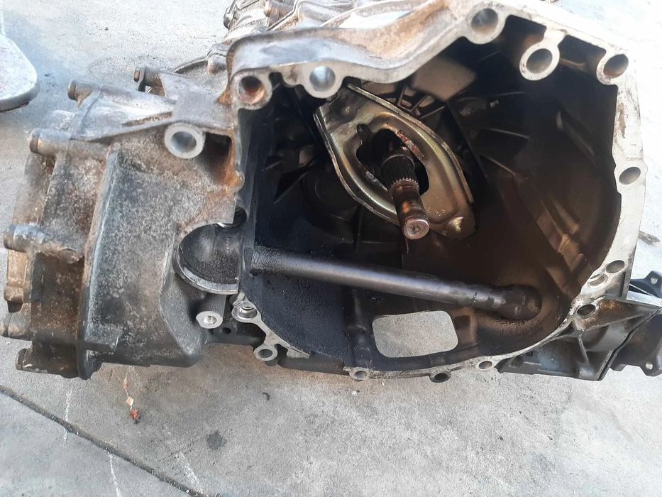 cutie viteze manuala kxp 2.0 tdi  cag audi  a4 b8