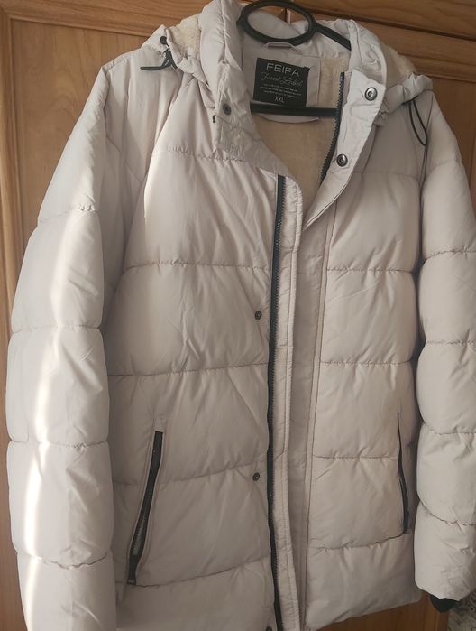 Geacă damă elegantă culoare bej. Mărimea xxl 48