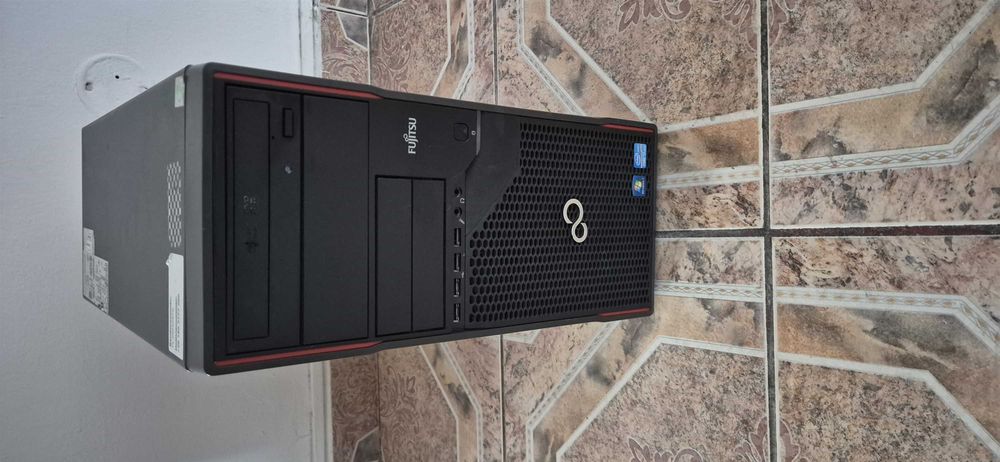 Unitate pc Fujitsu i7 3770 16 gb hdd 500 video Intel Hd  unitate DVDRW