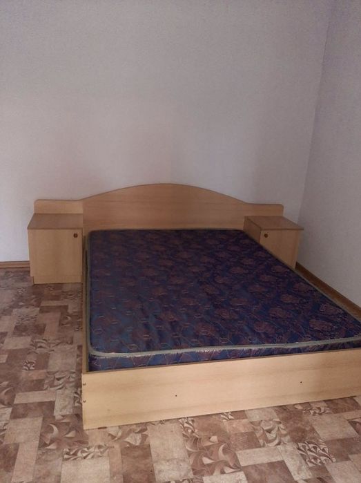 Кровать двуспальная