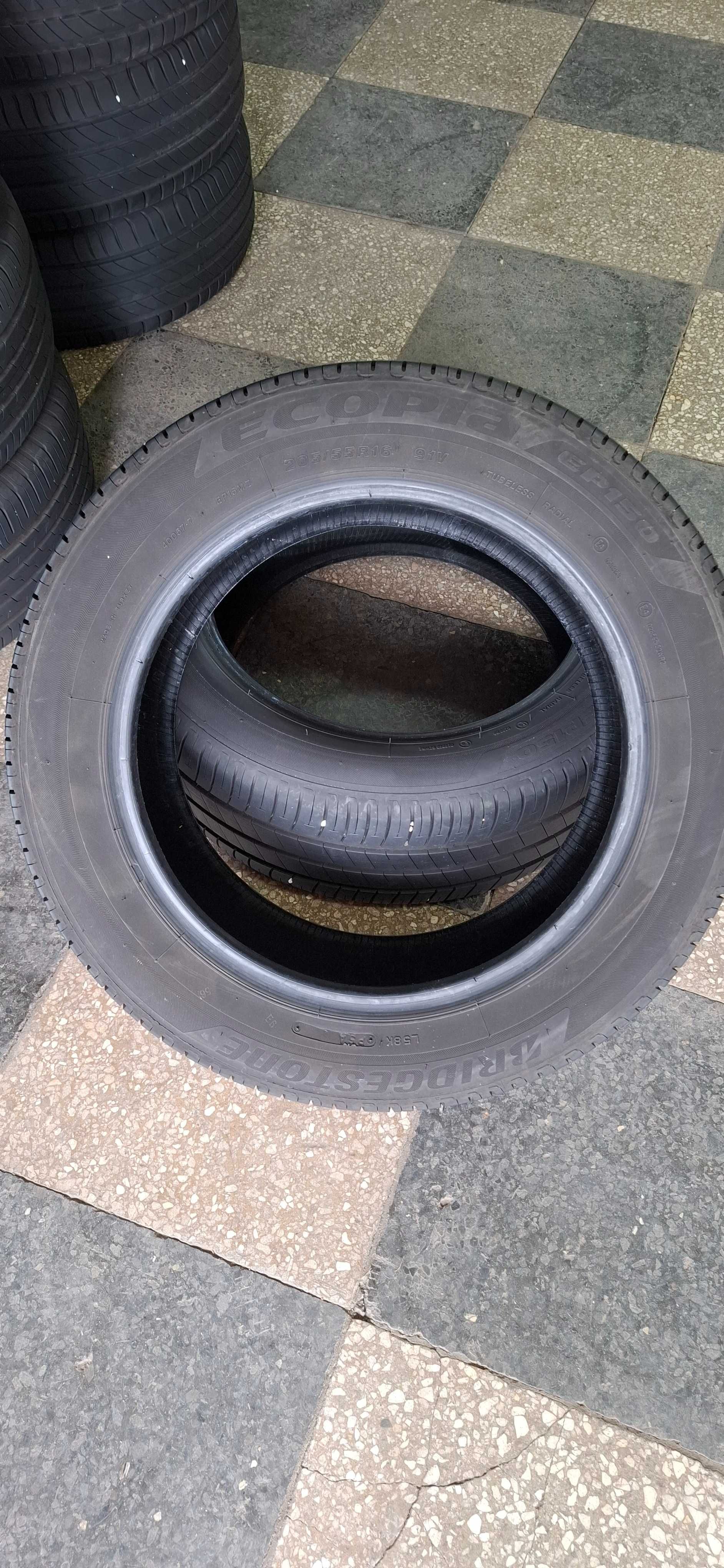 2бр. 205/55/16 Bridgestone 6.5mm грайфер, дот 20г. Безплатен монтаж