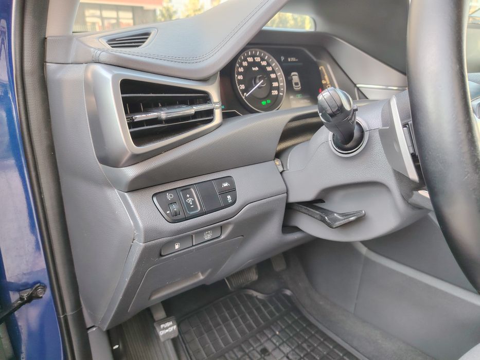 Hyundai Ioniq Hybrid ideal Uber/Bolt
An fabricatie 2021-06 !