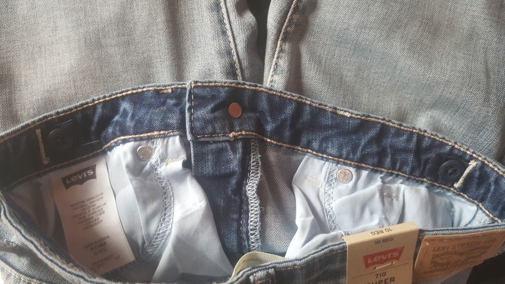Оригинални нови детски дънки Levi's 10г за момиче