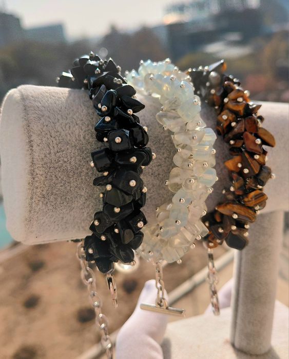 Браслеты из натуральных камней.