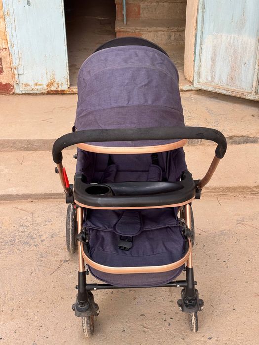 Коляска в хорошем состоянием