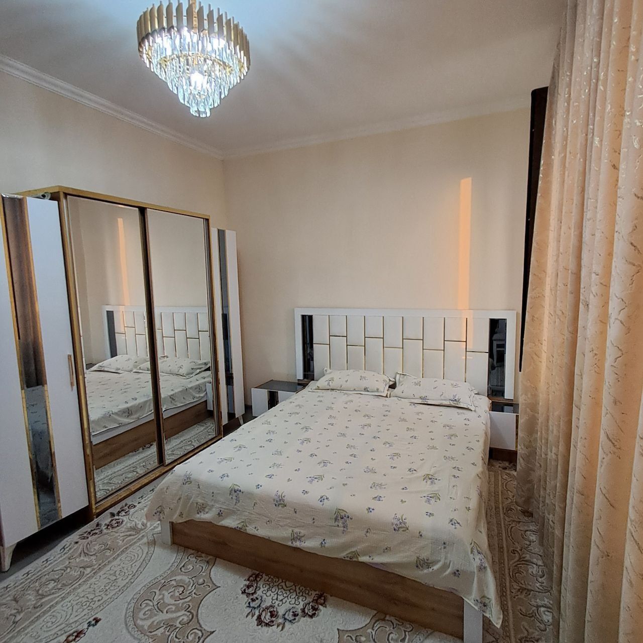Сергели строитель 1 хонали,350$,12 метро бекатига якин