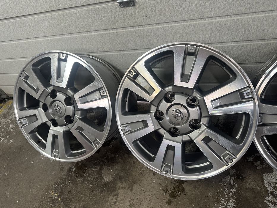 Оригинални джанти 20ки тойота секвоя и тундра