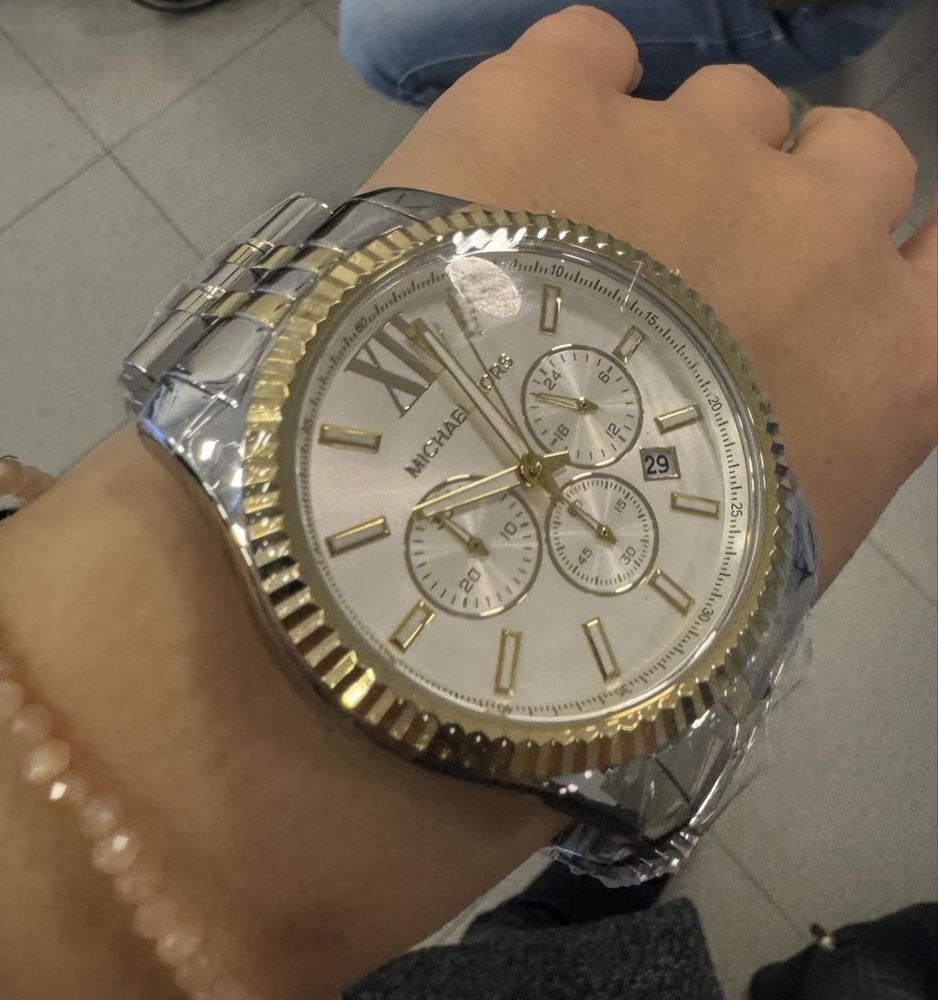 Michael Kors часовник оригинал