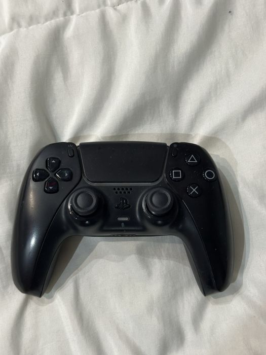 Ps5-джойстици бял и черен