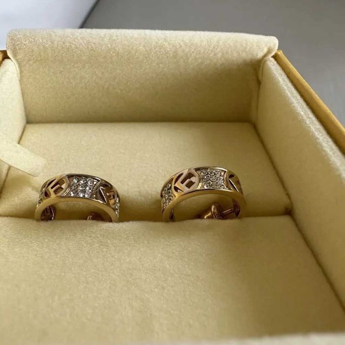 Fendi оригинални обеци