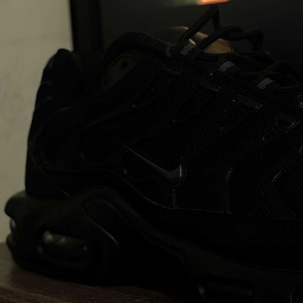 Nike Tn plus (black)