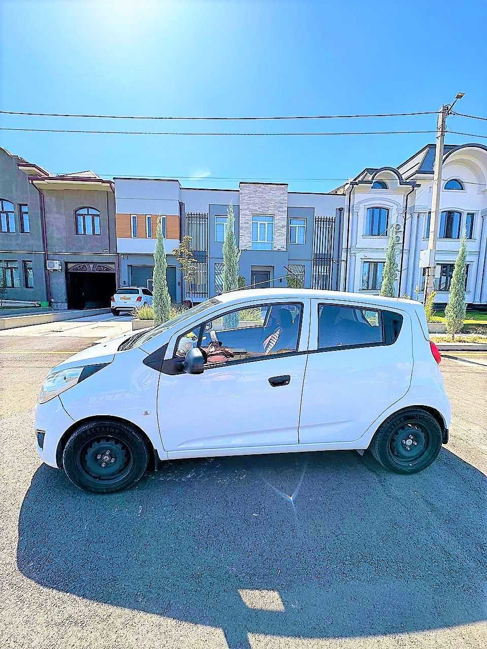 Spark 1-pozitsiya, 2013, probeg 235.000km, 5200
