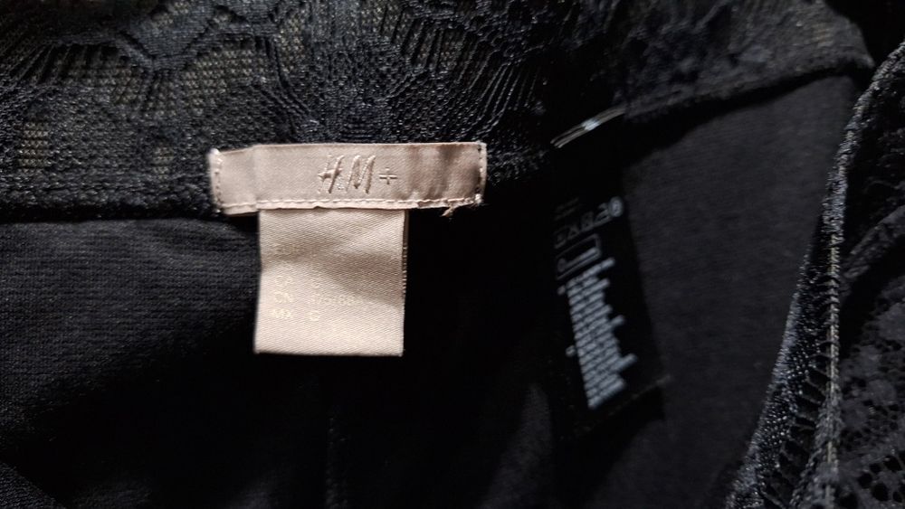 Vând fustă din dantelă, ușor elastică, marca H&M, mărimea 40-42