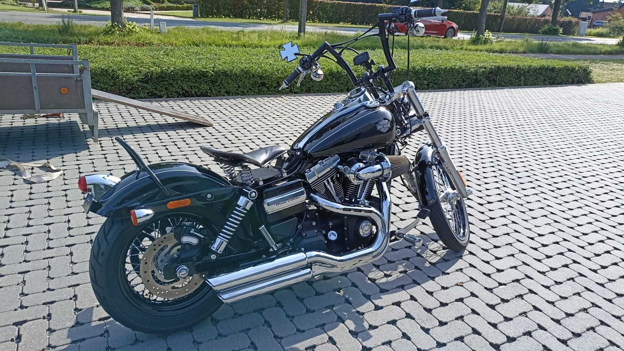 Harley davidson dyna wide glide