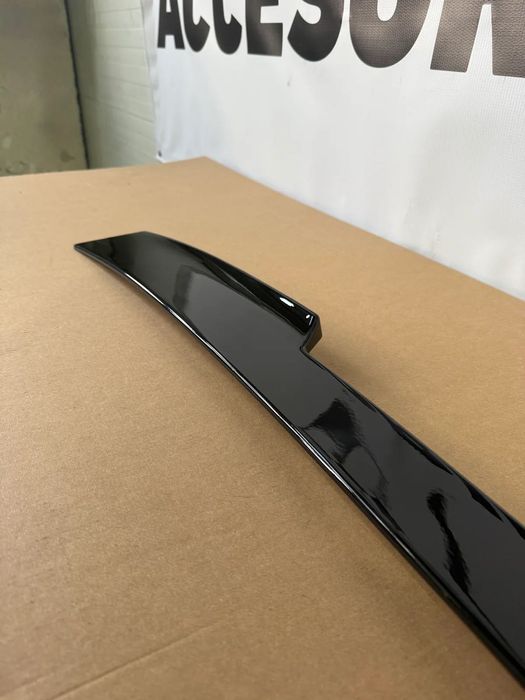 Eleron luneta M4 BMW Seria 4 F36 GranCoupe(2014-2020) negru lucios