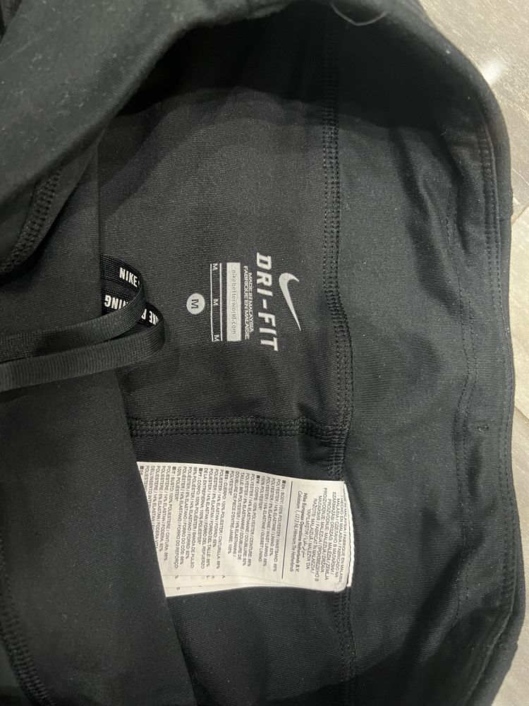 Спортно облекло Nike