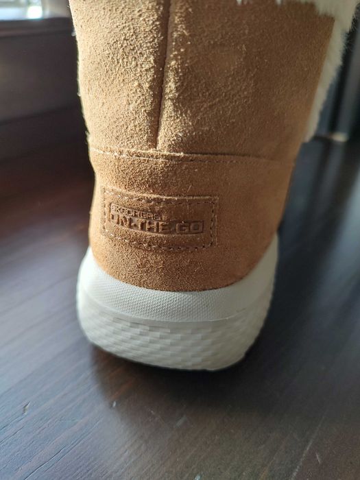 Skechers 
Ghete slip-on impermeabile On The Go, bej, nr 35