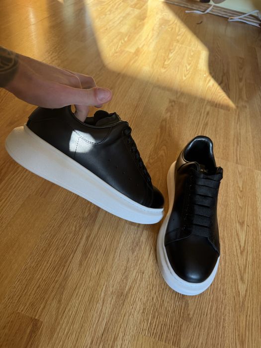 Adidasi mcqueen nr 40/41 noi