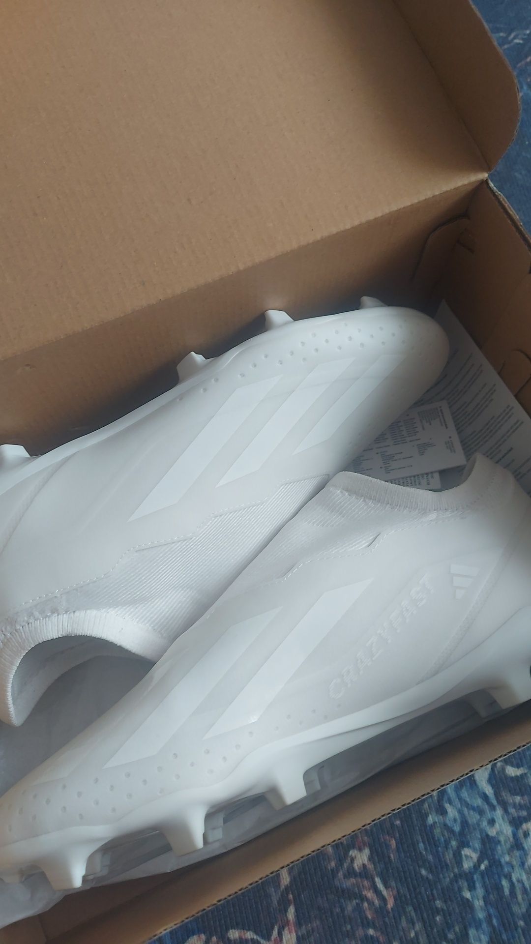 Ghete fotbal adidas crazyfast laceless nr 42⅔ noi