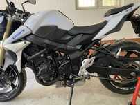 Suzuki GSR750 Сузуки ГСР 750