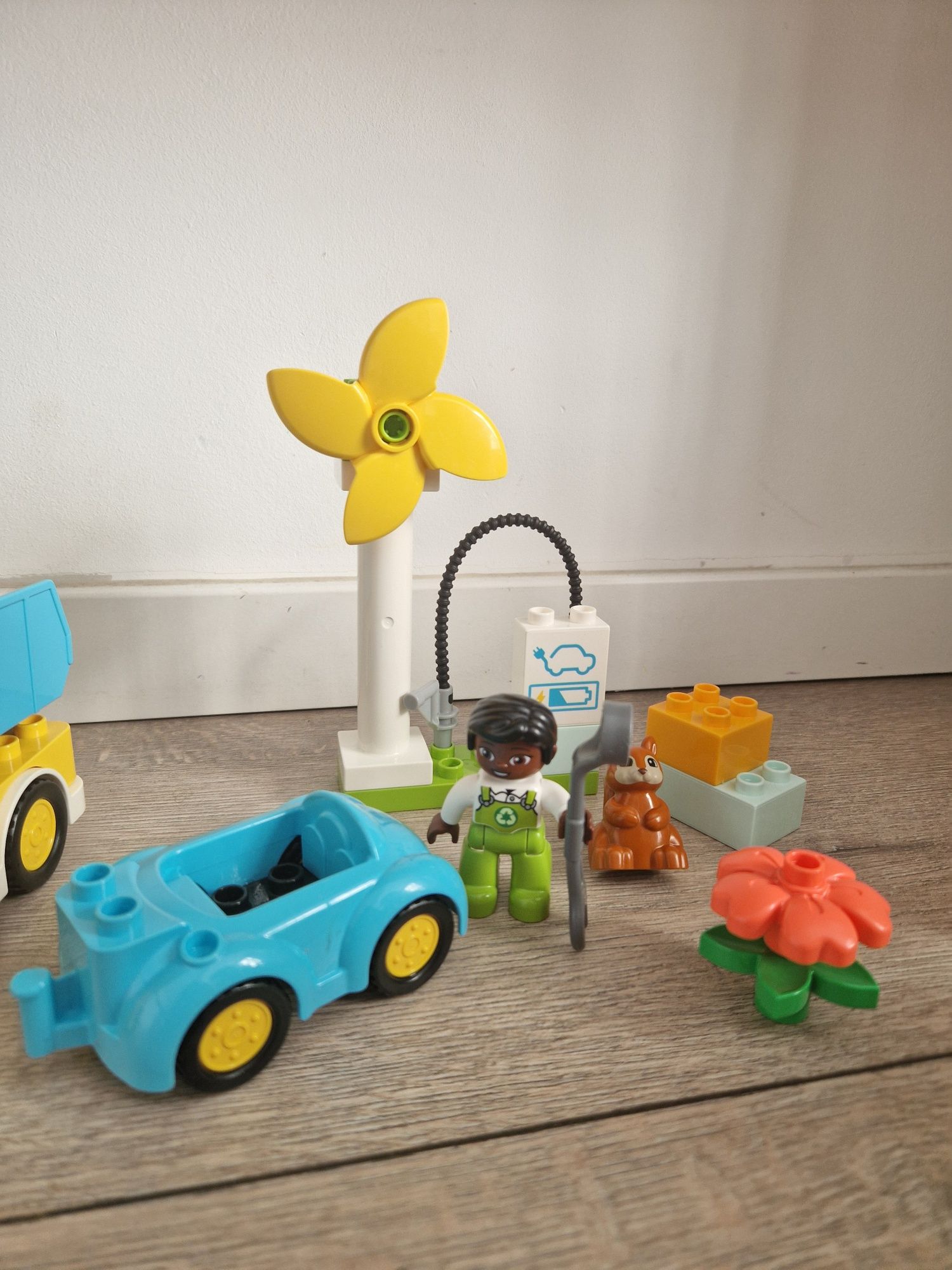 Vând 6 seturi Lego Duplo