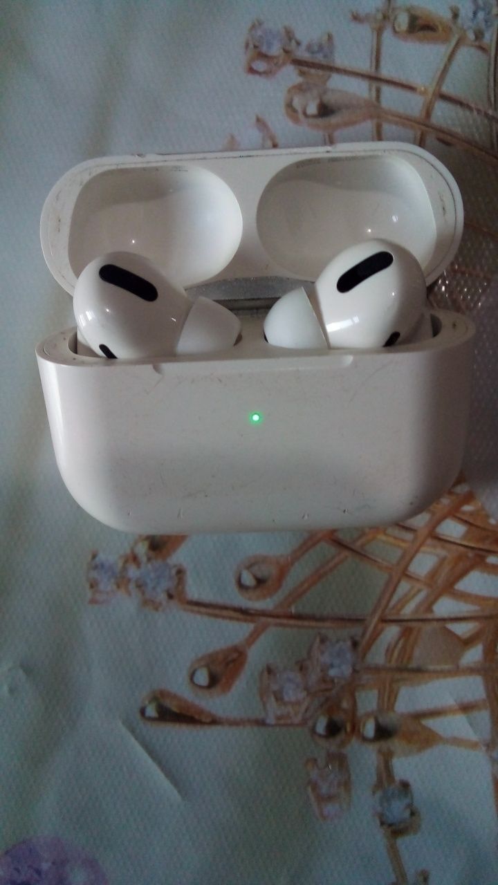 Airpods Pro наушники