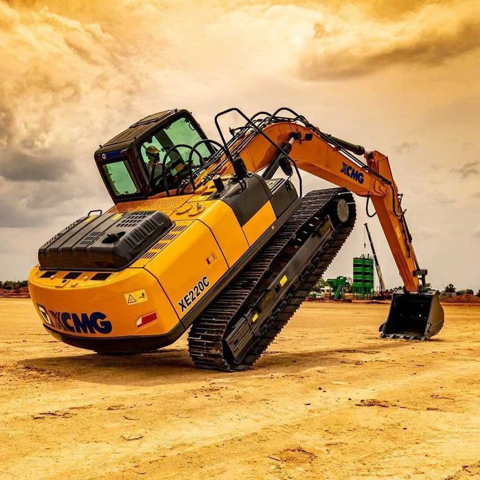 Экскаватор ГУСЕНИЧНЫЙ XCMG XE220C 1,2куб
