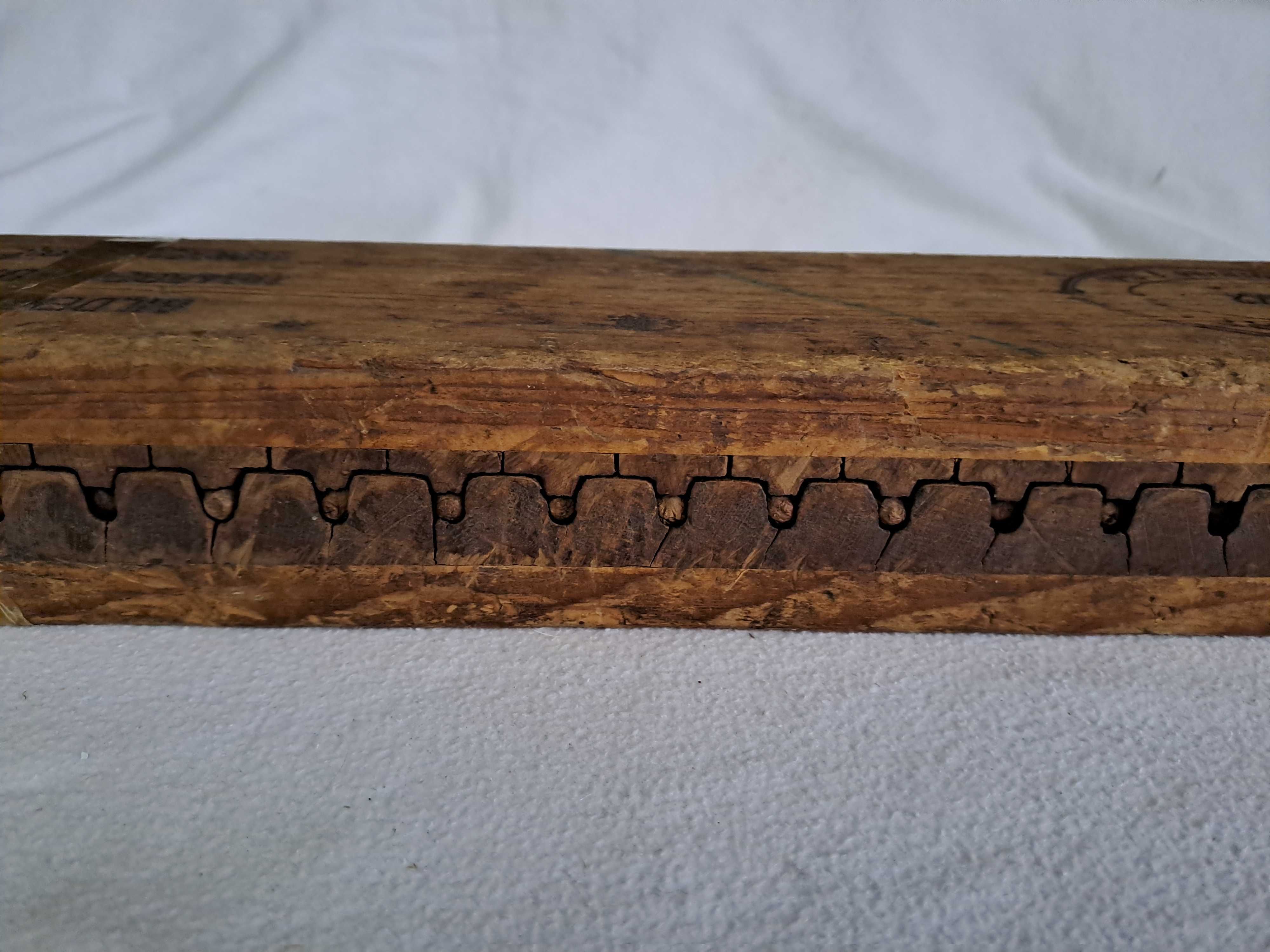 cutie veche lemn tigari de foi presa lemn trabucuri