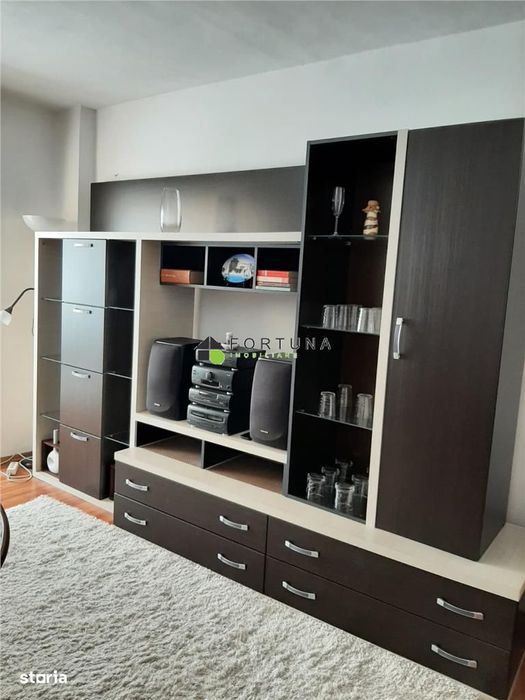 De vanzare apartament cu 2 camere decomandate in Racadau