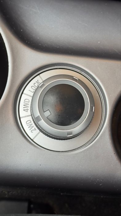 Mitsubishi outlander 2.0 diesel 4x4 la buton doar 137.000 km