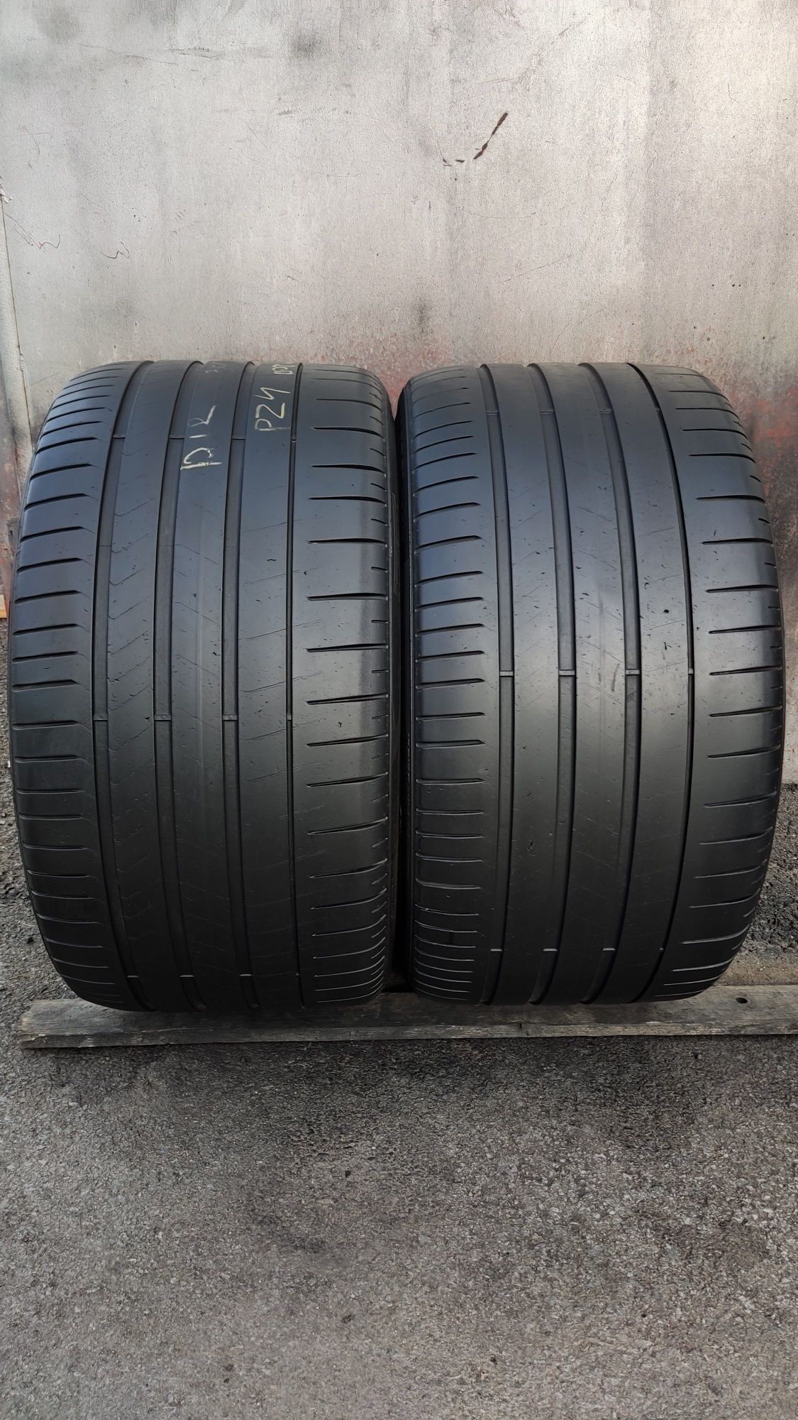 2бр. летни гуми 305/30/21 Pirelli PZero 
dot21
6mm
Добро състояние на