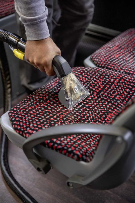 Нова Професионална Прахосмукачка Екстрактор Kärcher Puzzi 8/1