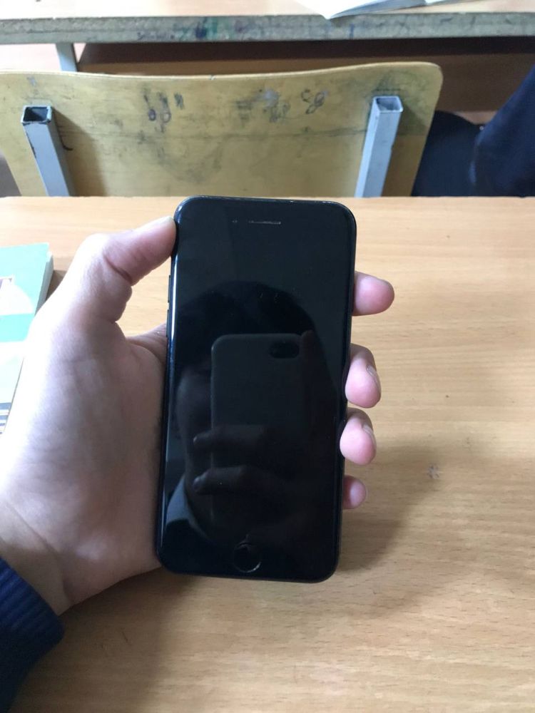 Iphone 7 32gb  holati idyal