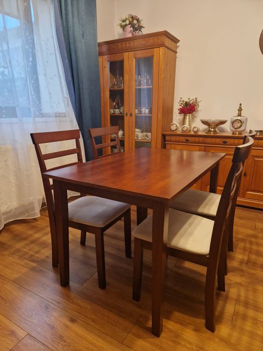 Vand set masa + 4 scaune dinning