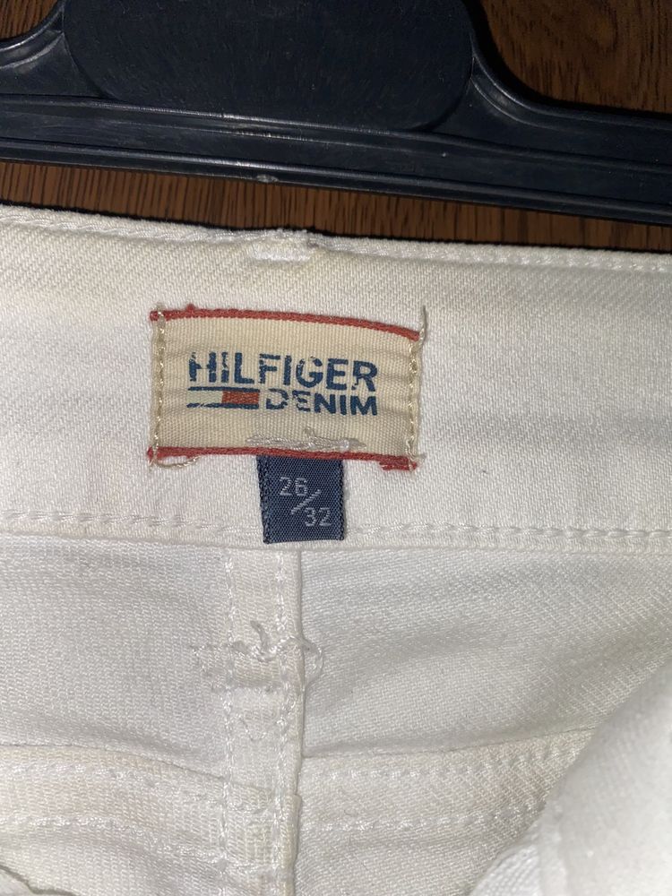 Blugi Tommy Hilfiger femei