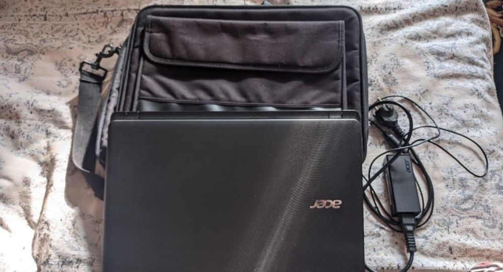 Ноутбук Acer aspire es 15 533 / 63.000 тенге