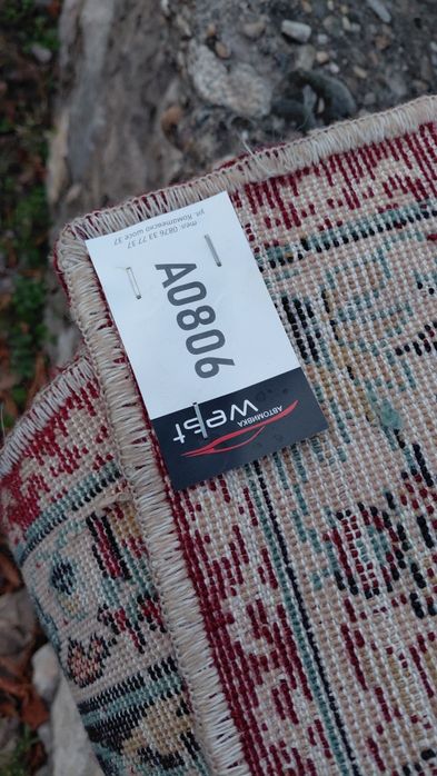 Безупречен Български Персийски килим на Декотекс Сливен от старото про