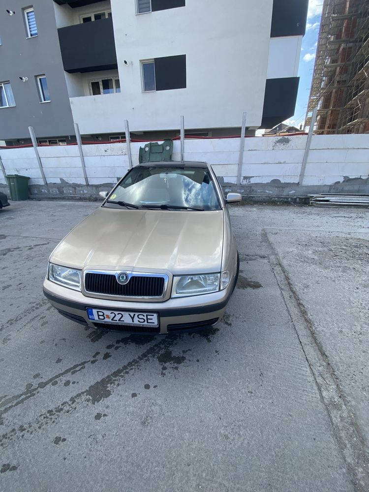 Skoda octavia  1