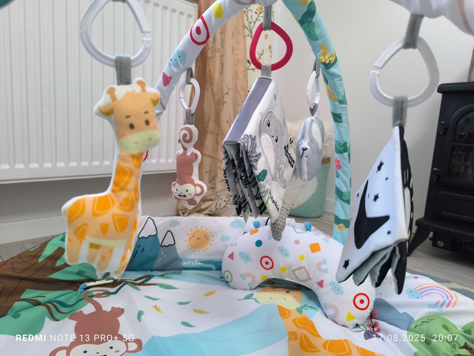 Saltea și centru de activități 3 în 1