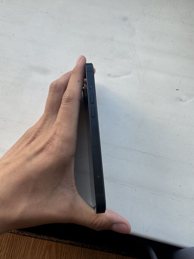 Iphone 13 продается
