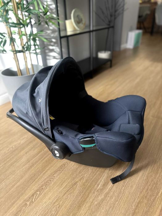 Scoica auto Joie i-snug 2 - stare foarte buna