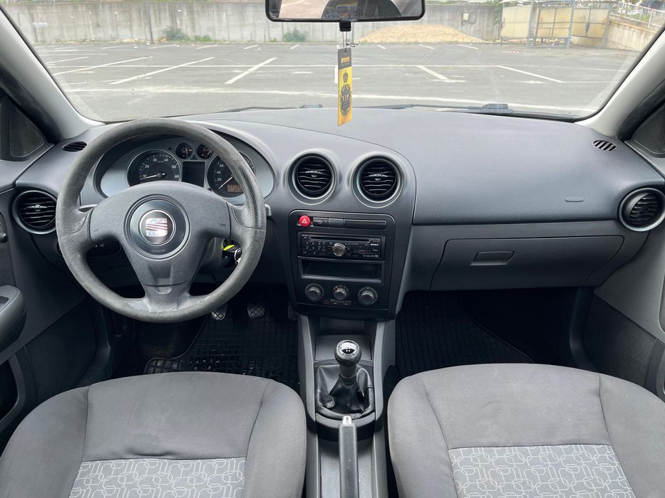 Seat Ibiza•2008•1.4 benzina•Rate•Finantare