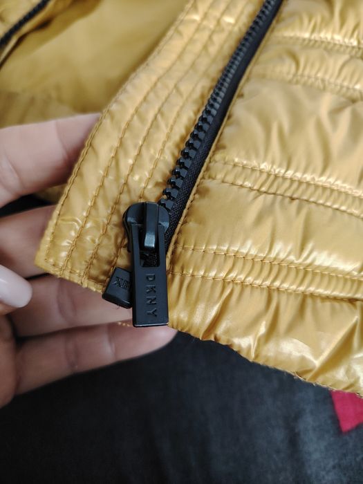 Дамски елек DKNY оригинален XS,S,M