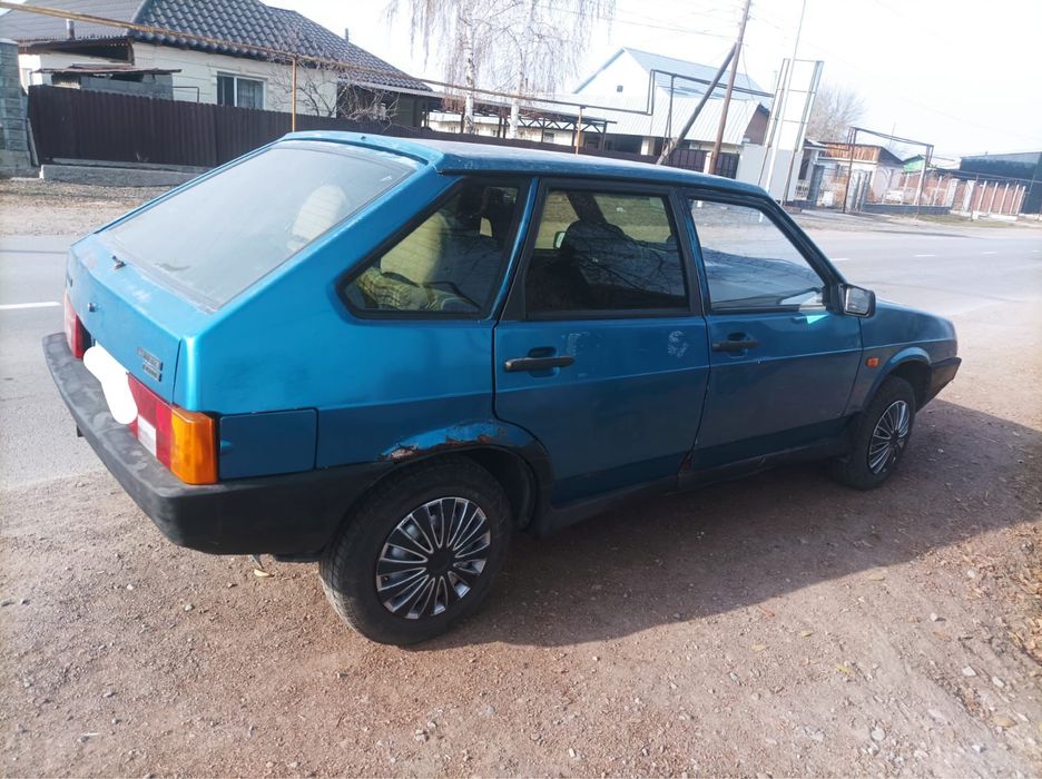 ВАЗ лада 2109 машина в хорошем состояние