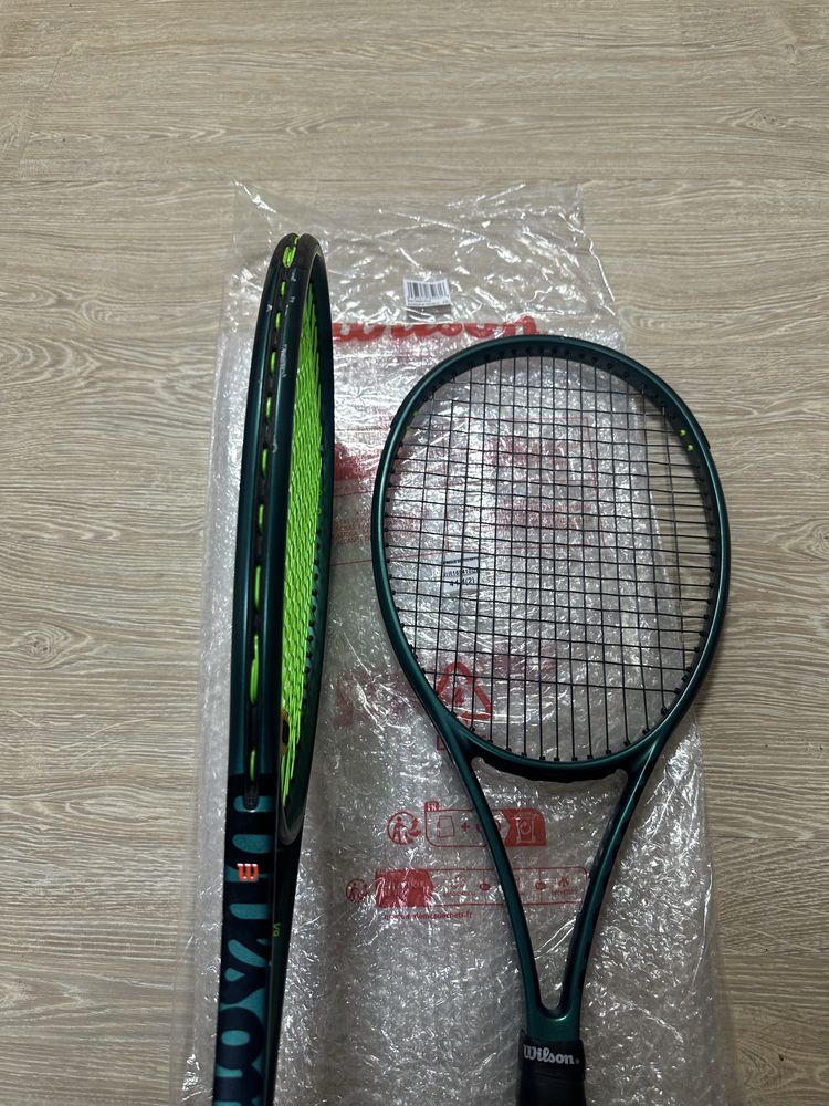 Тенис ракета Wilson Blade v9