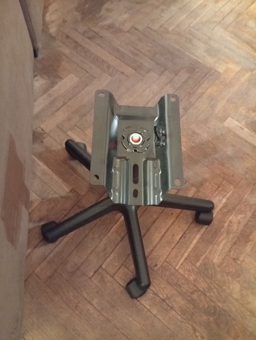 Части за офис стол