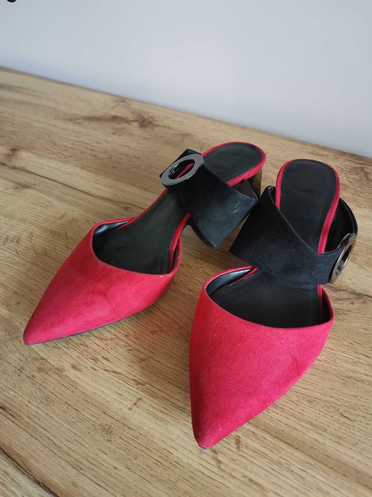 Стилни обувки на  МАНГО MANGO