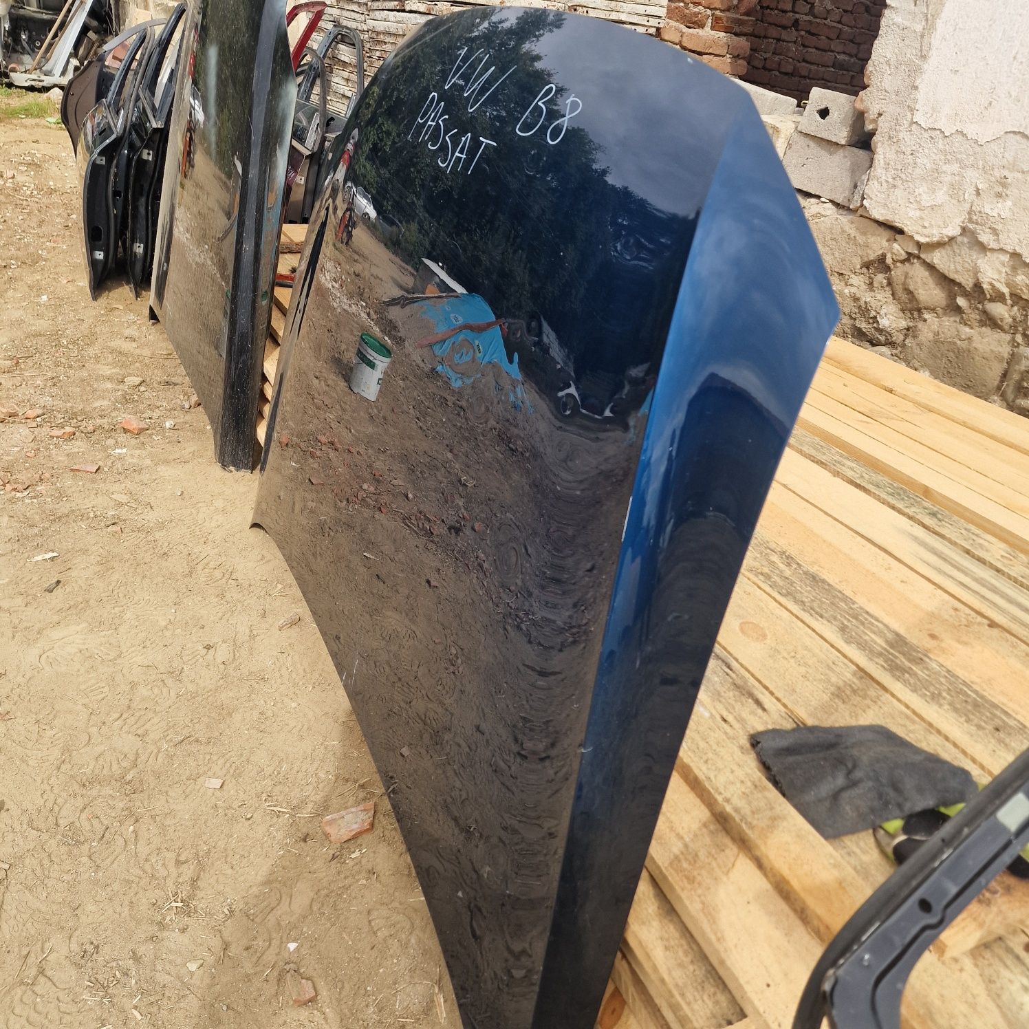 VW Passat B8 преден капак